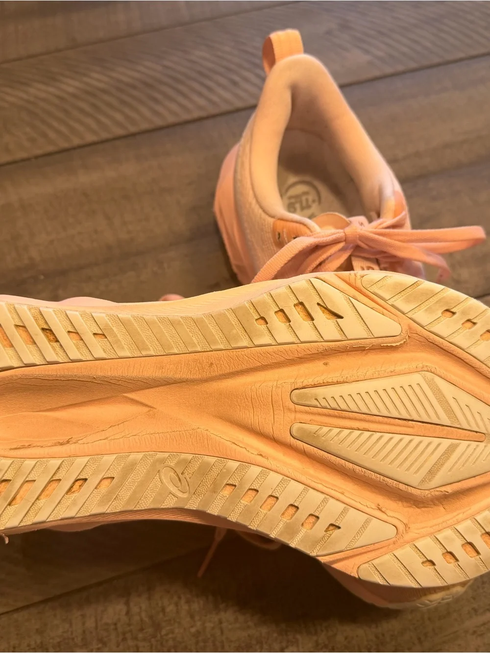 Asics Peach/Coral Women's Running Shoes