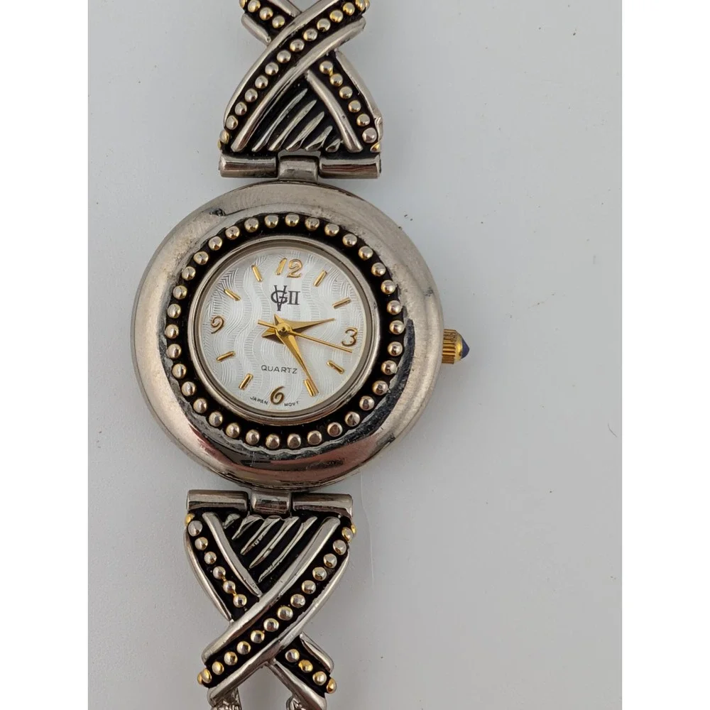 Gloria Vanderbilt Watch Women 27mm Case‎ Silver 6.5