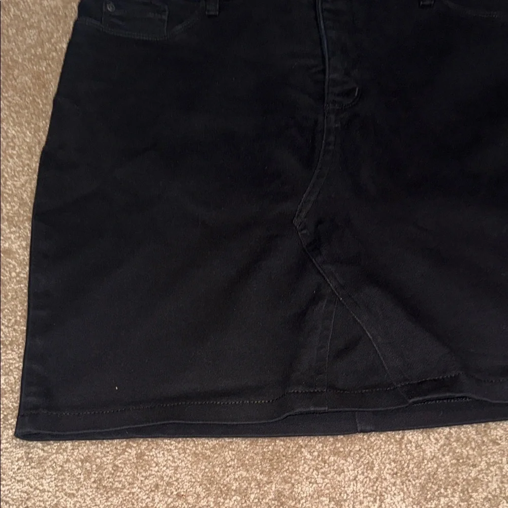 NYDJ chic black
