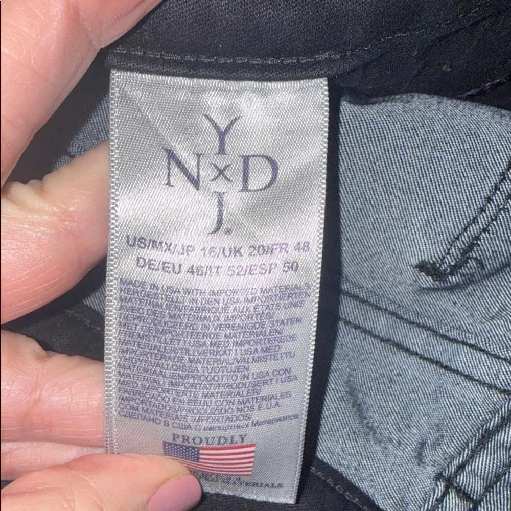 NYDJ chic black