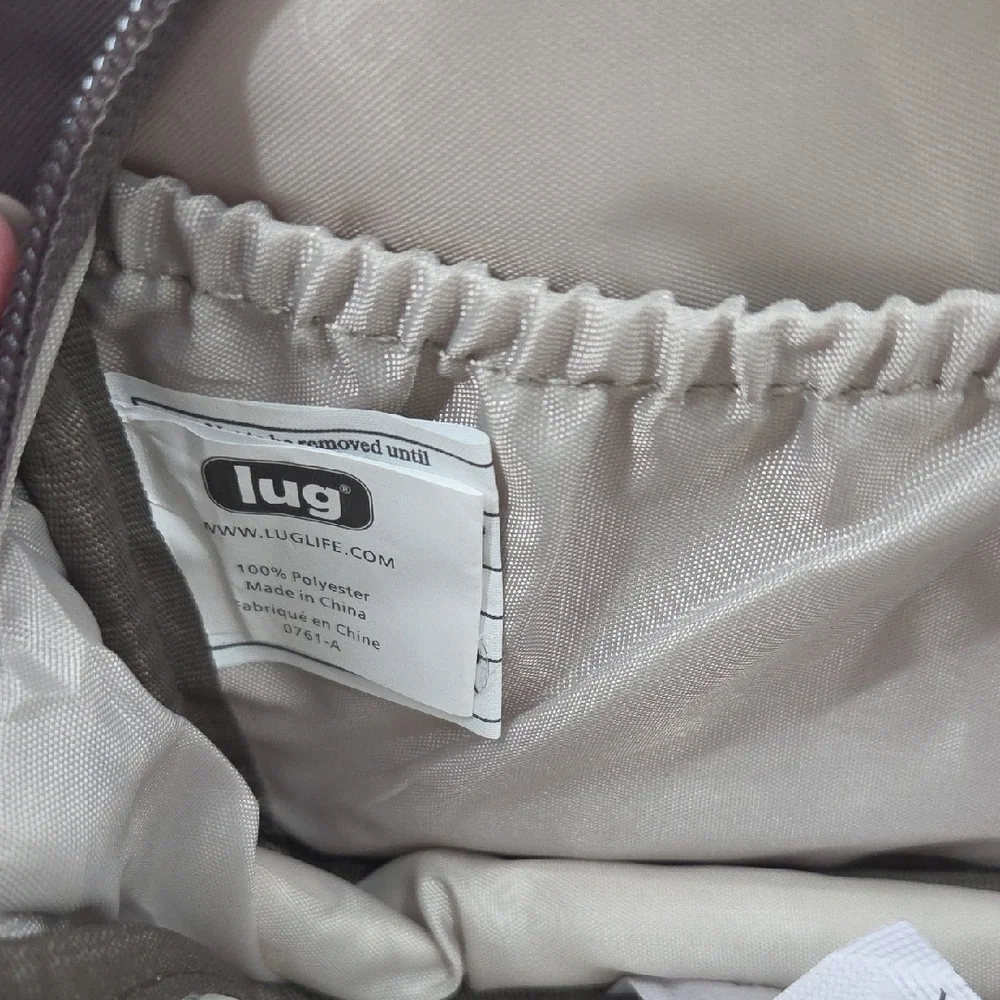 lug compact versatile