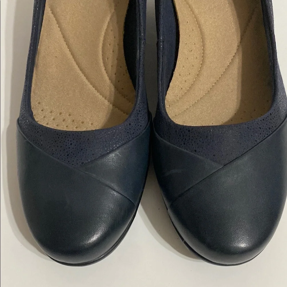 Clarks step out