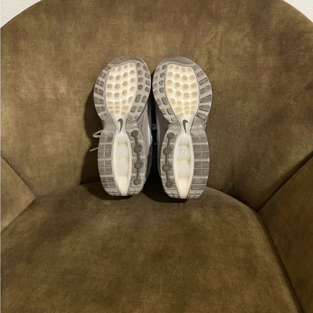Nike Air Max DN SP Sneakers Cream Beige Men Size 5 Women Size 6.5