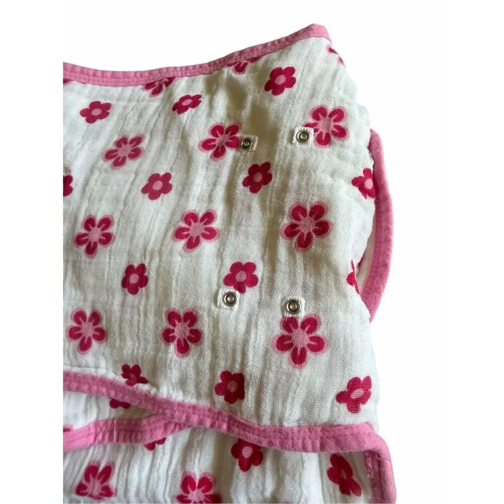 Aden & Anais Small Pink White Swaddle