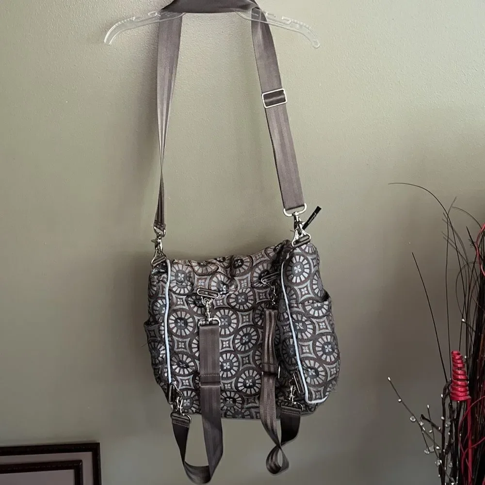 CUTE PETUNIA PICKLE BOTTOM DIAPER BAG/PURSE/BACKPACK