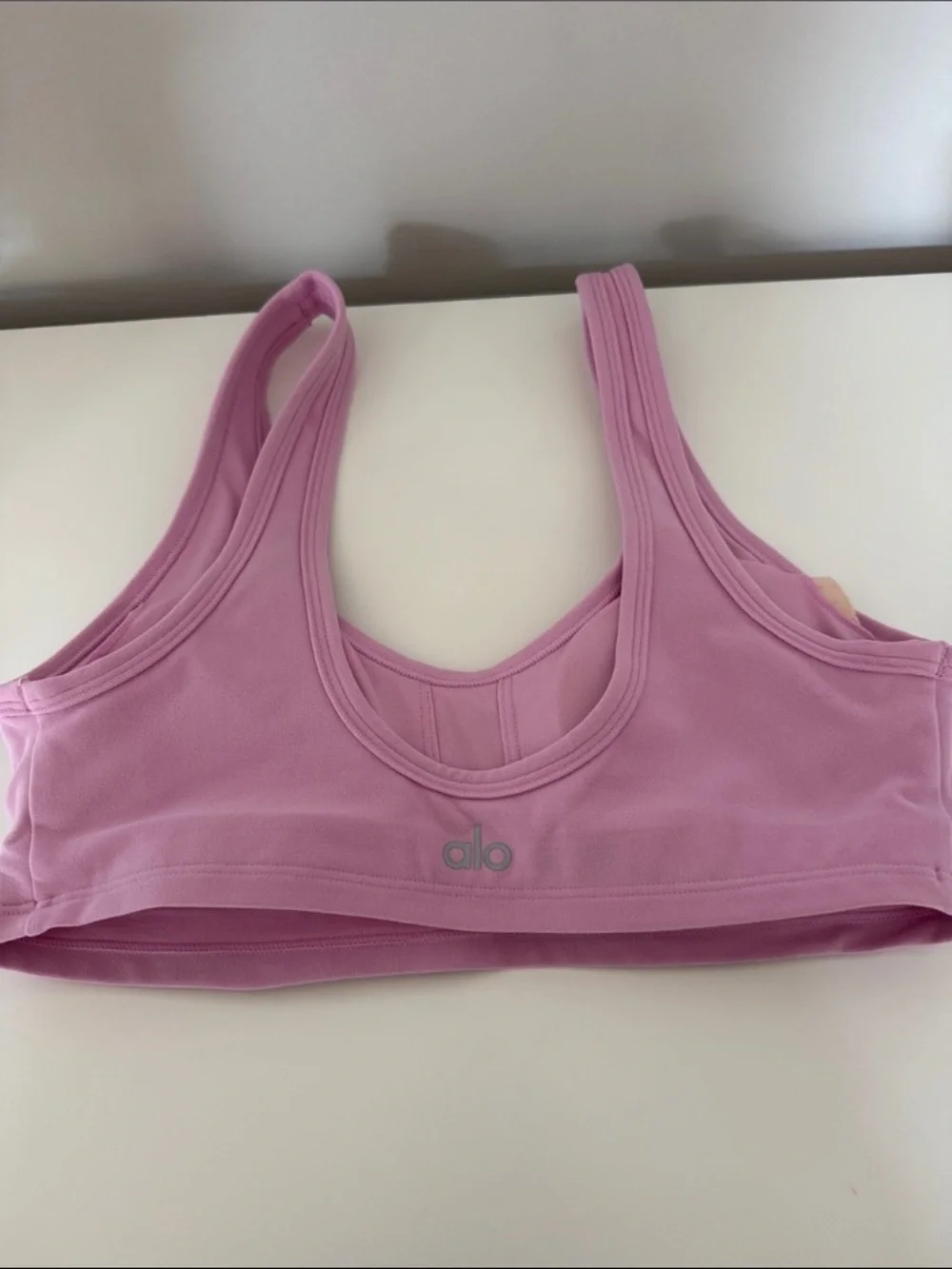 ALO Yoga light pink