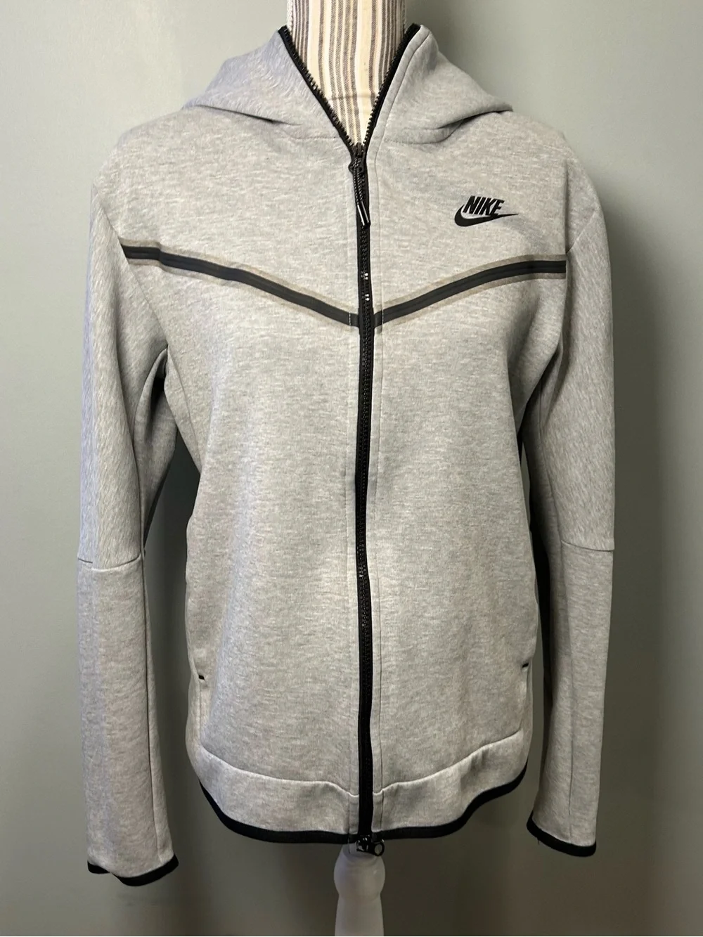 Nike Tech Men’s Fleece Windrunner Full Zip Jacket Medium