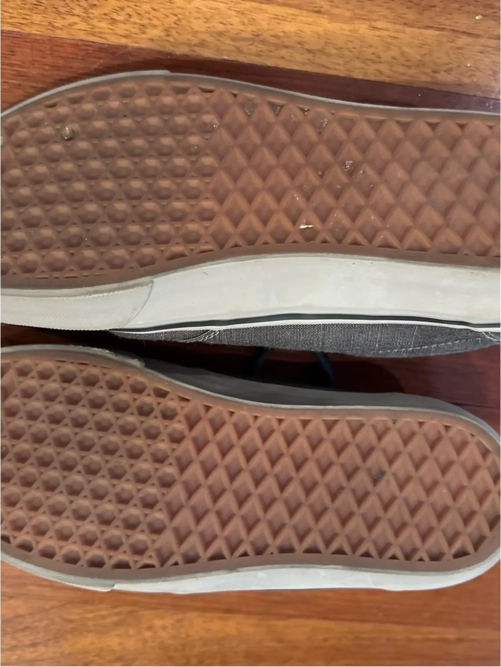 Vans low top