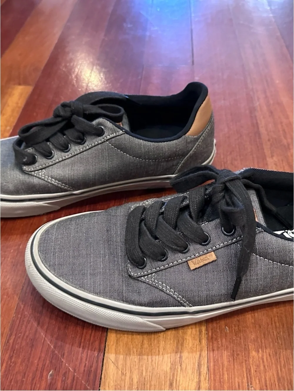 Vans low top