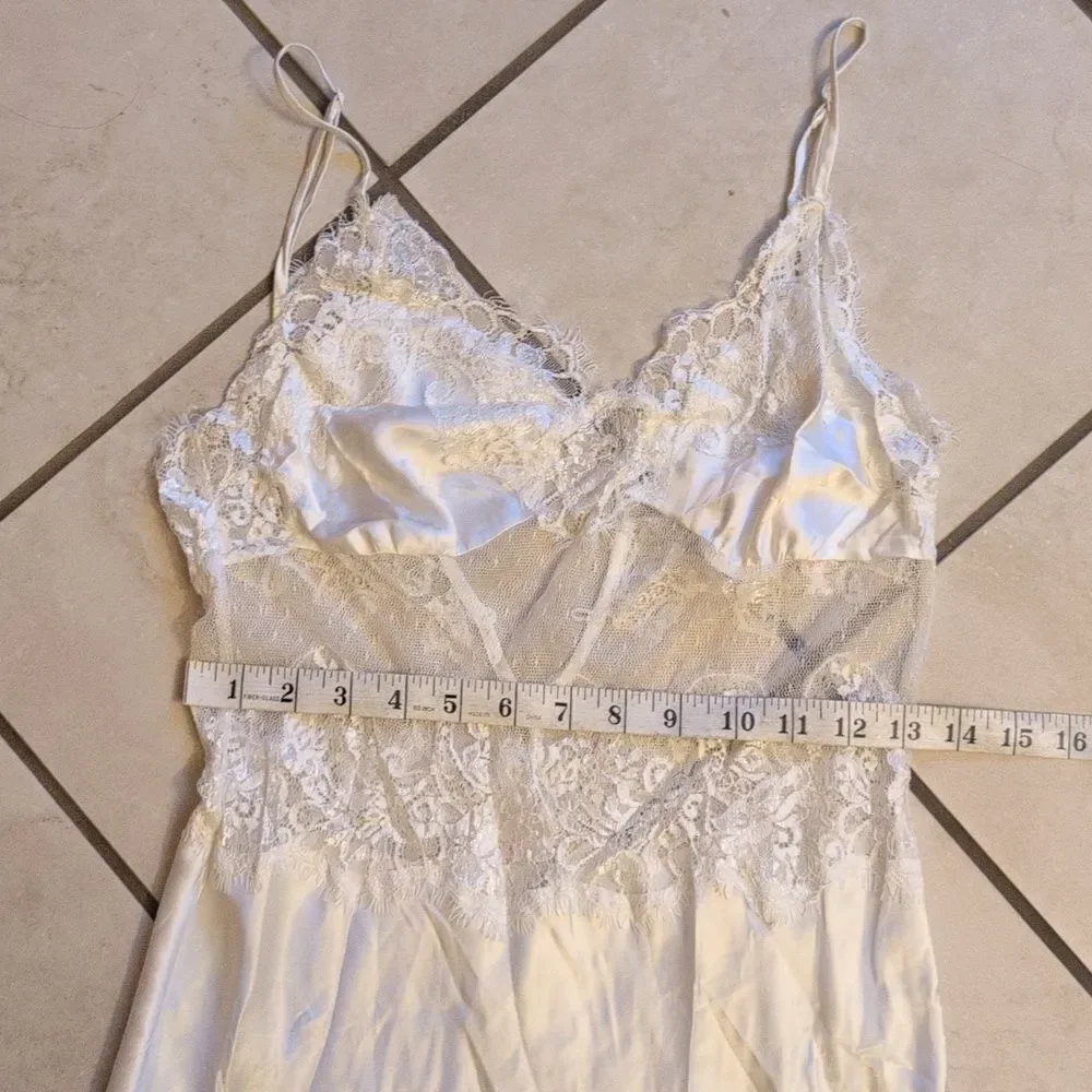 Victorias Secret new tag