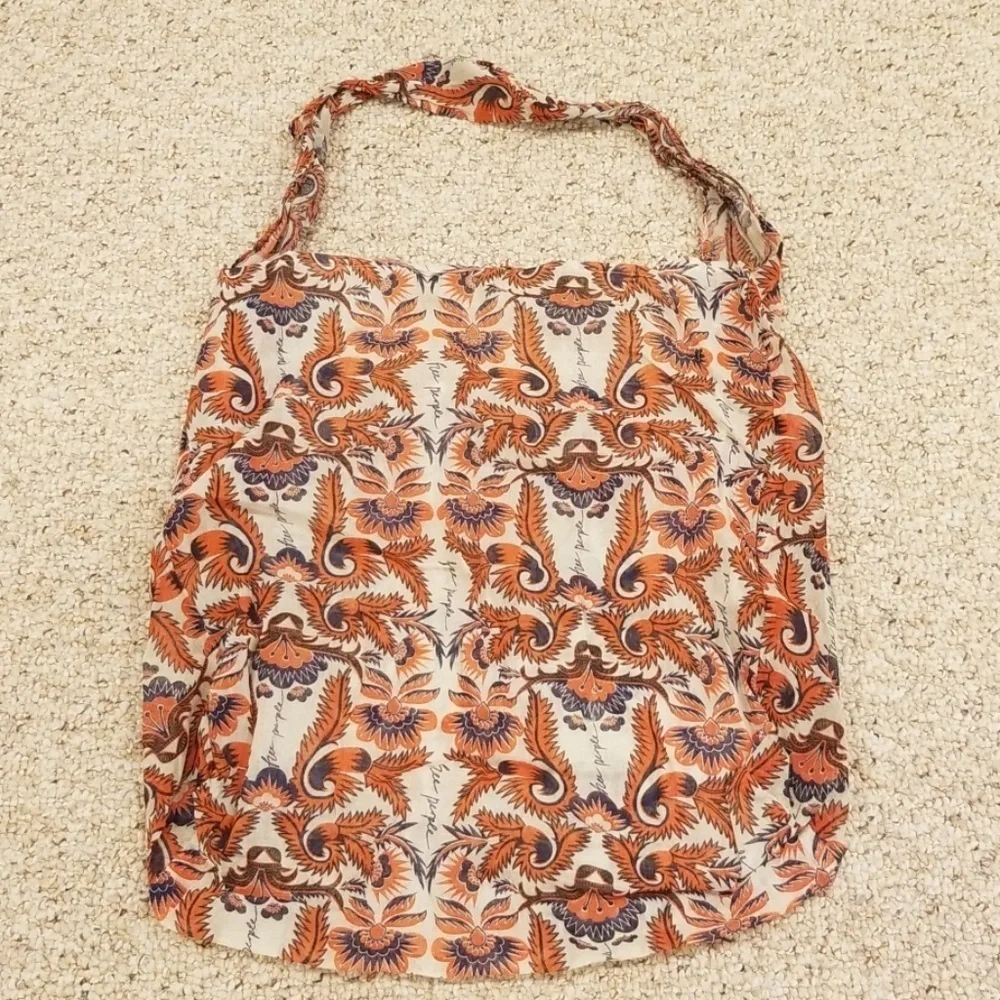 FREE PEOPLE Orange/Navy Print Cloth Bag
