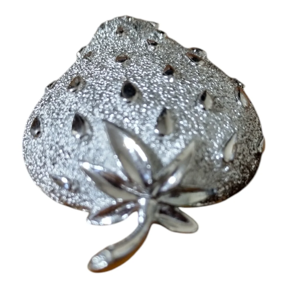 Vintage 1970's Sarah Coventry Silver Strawberry Ice Brooch Pin‎