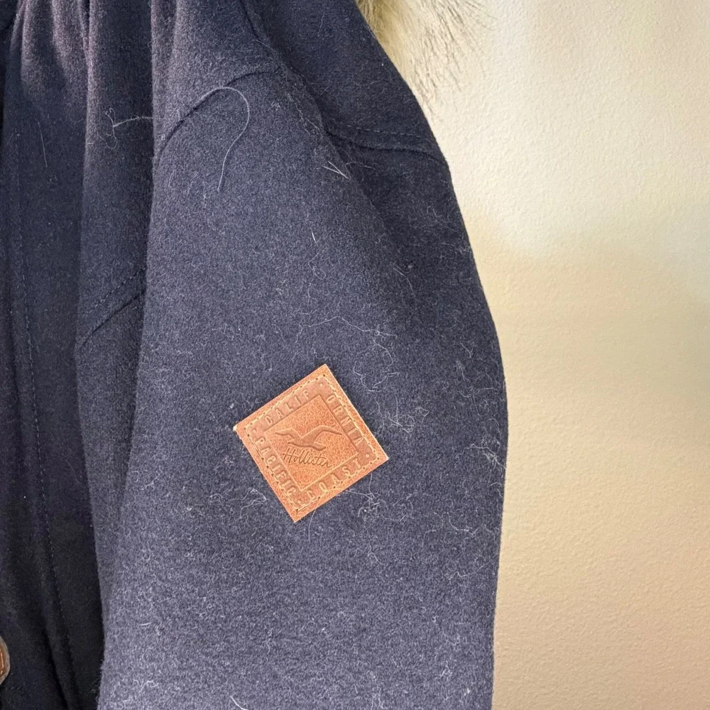 Hollister wrap yourself