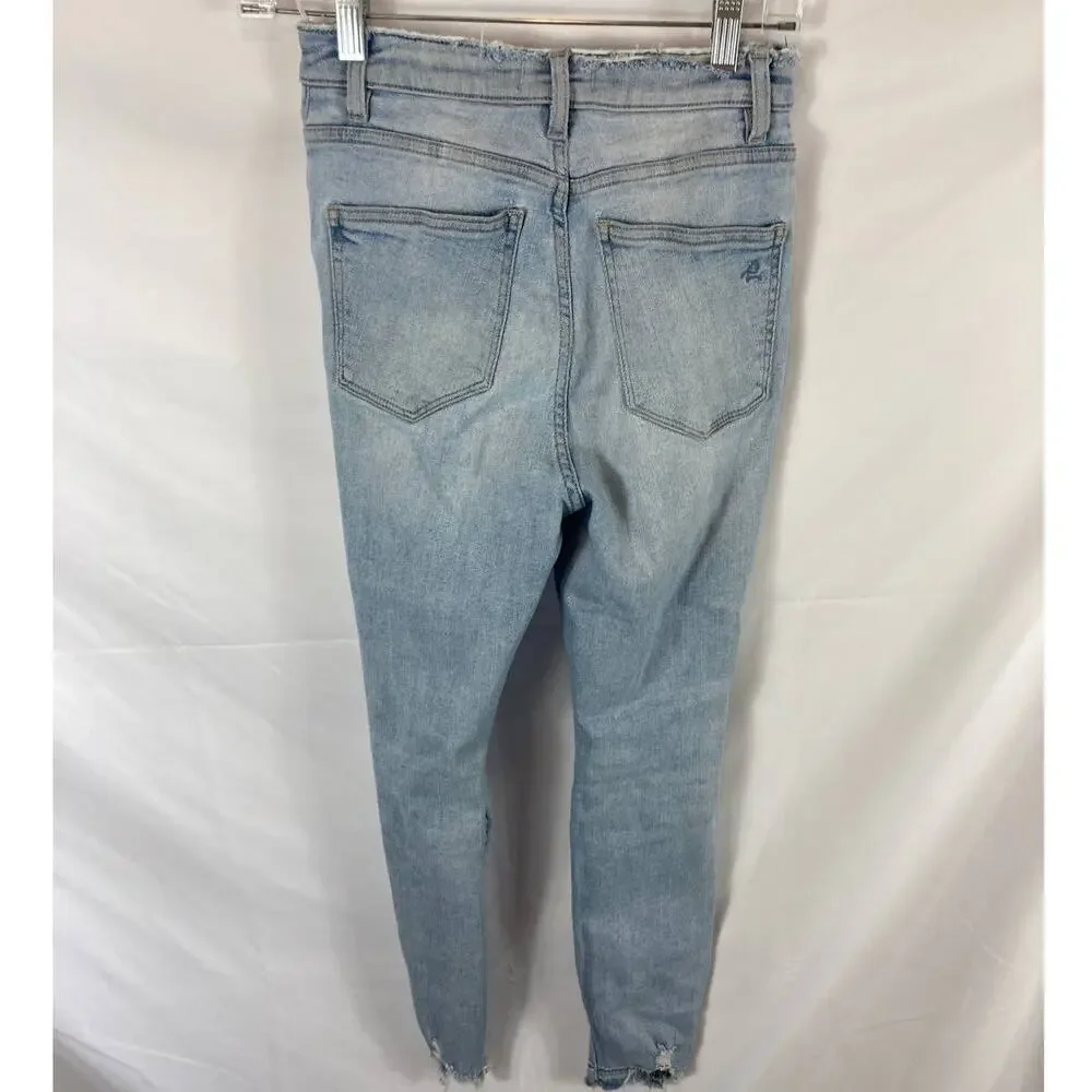 DL1961 chrissy distressed