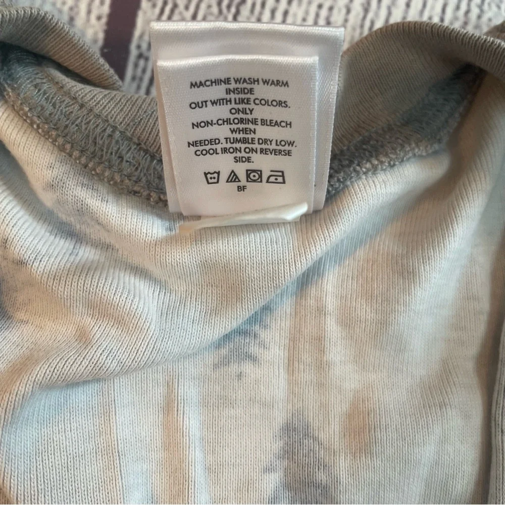 Hanna Andersson Grey Mountain & Forest Sleeper Size 60/3-6 months