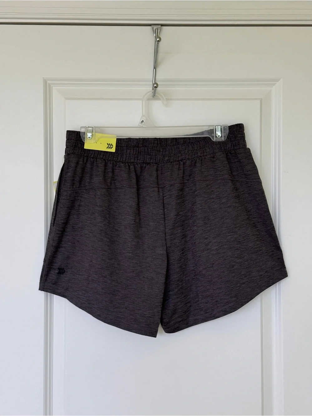 All In Motion Mid-Rise Woven Active Shorts 5” (in heather charcoal)
