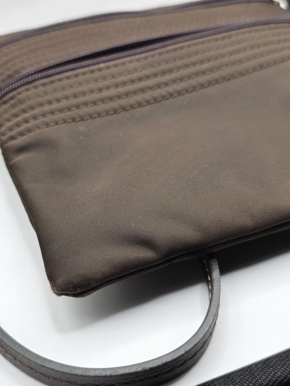 Dooney & Bourke compact brown