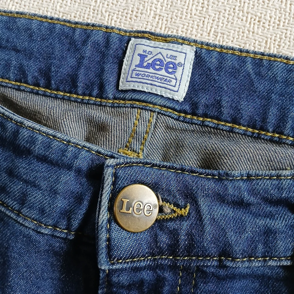 Lee size 12