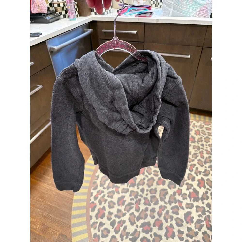 Nike kids' hoodie featuring a gray fleece gratitude‎ boys XS