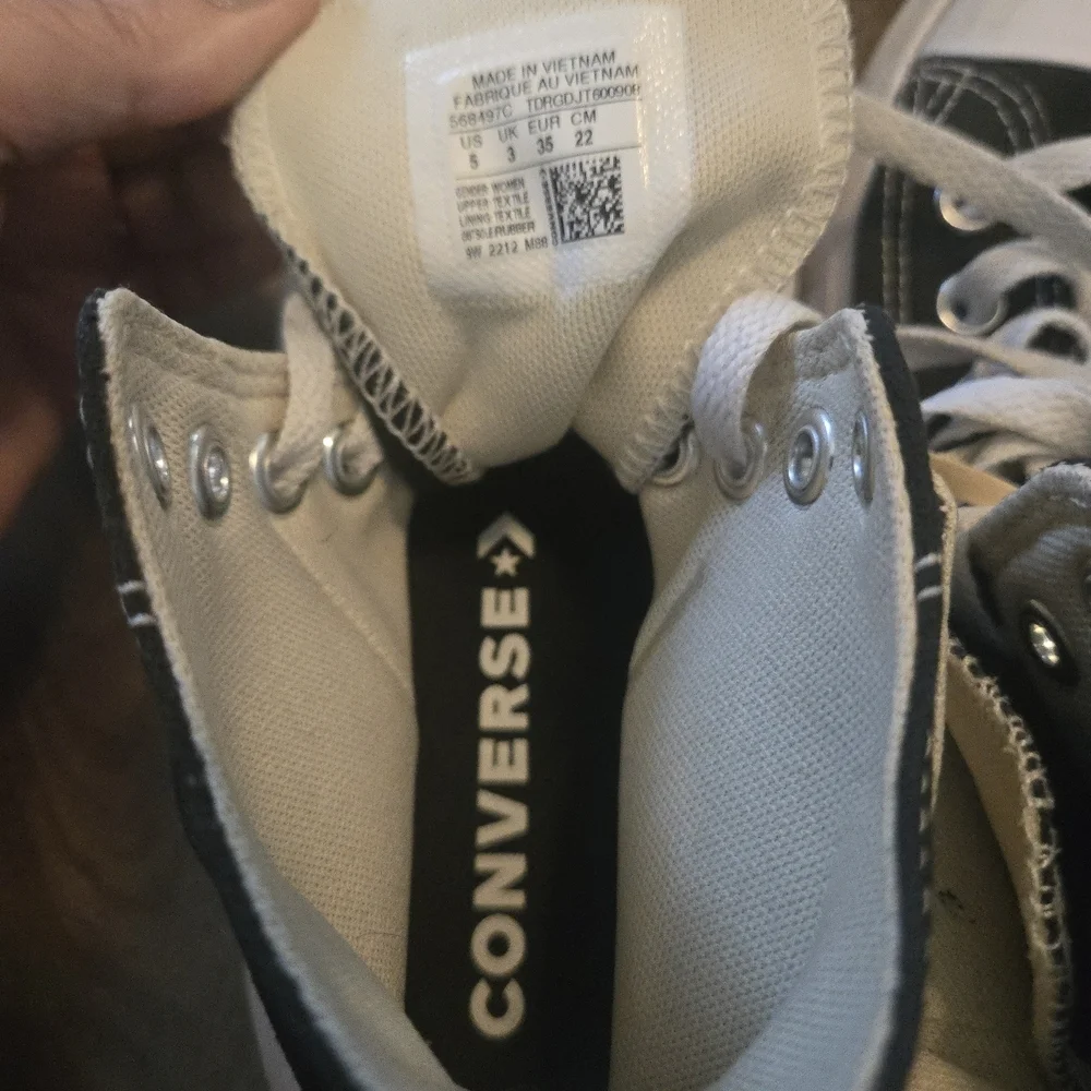 Converse perfect skater
