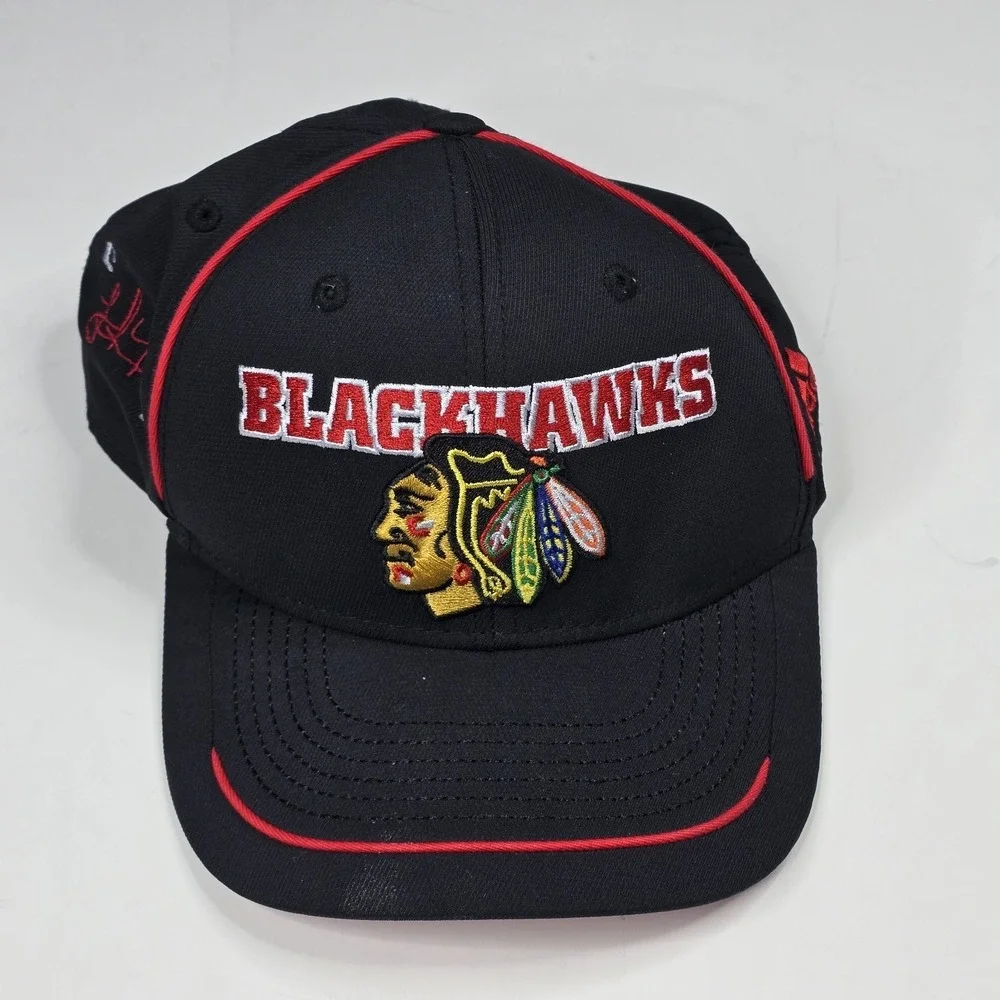 Chicago Blackhawks NHL Adidas Black Authentic Structured Adjustable‎ Hat Cap