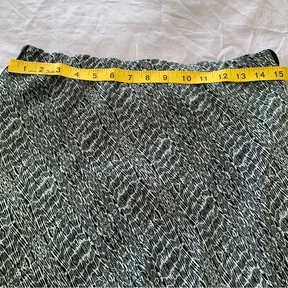 Worthington line skirt