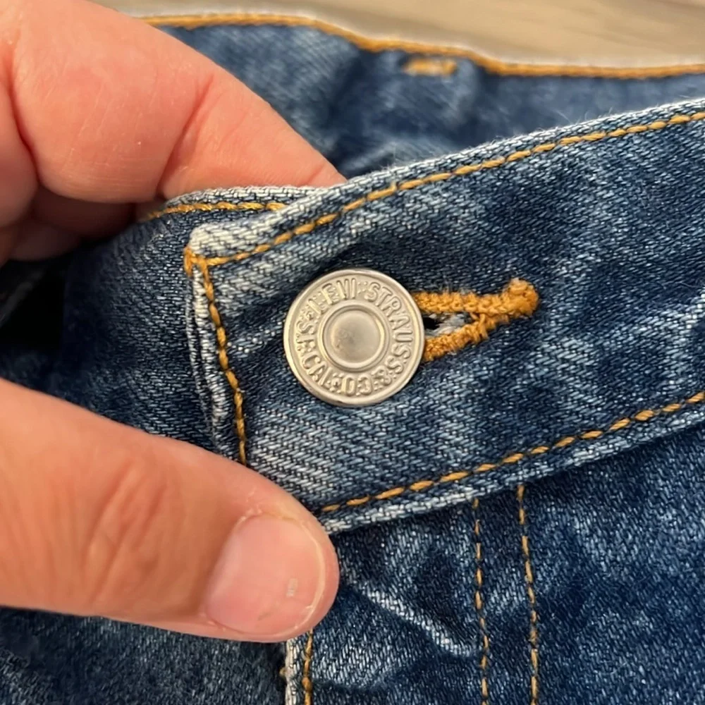 Levis women’s vintage