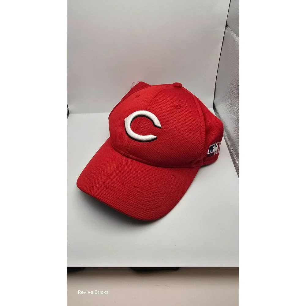 Men's OC Sports Red Chicago Cubs White‎ Logo Hat Official Team MLB Great Cond.