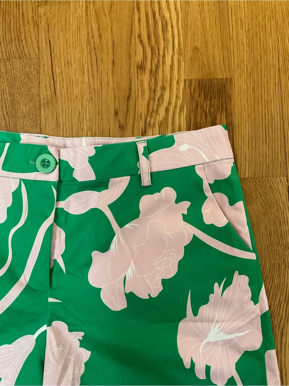 Jade flat front