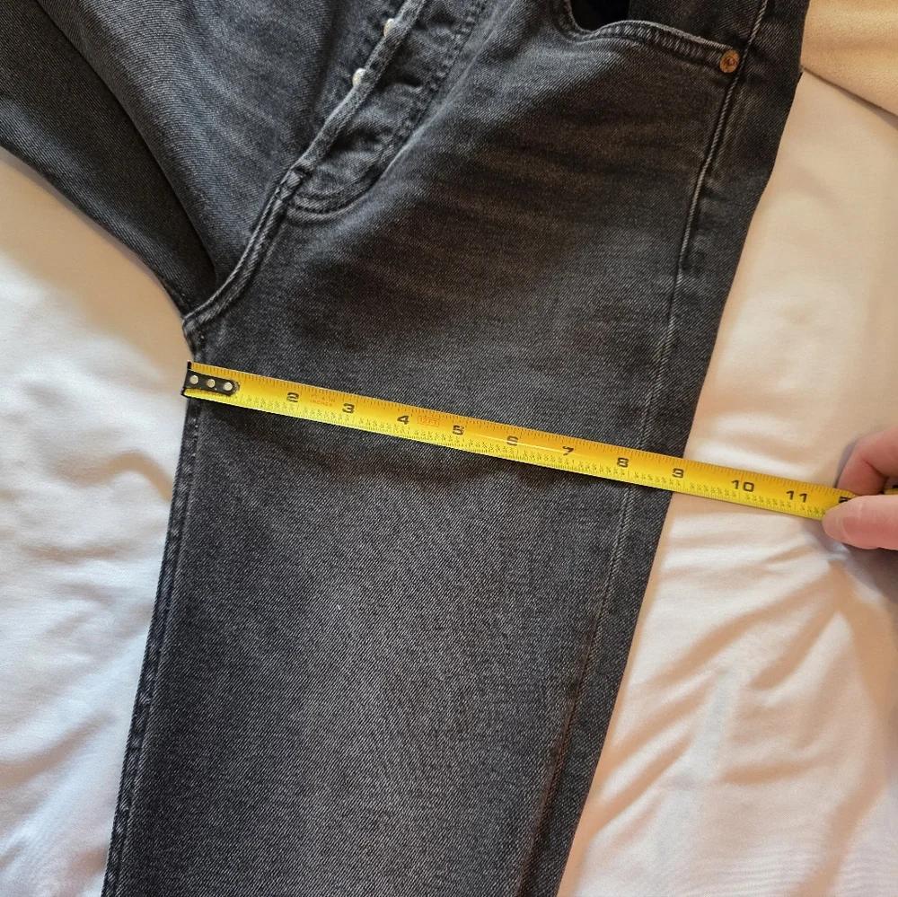 RE/DONE Black Raw Hem Button Fly Jeans Size 26 High Rise Cropped Designer Denim