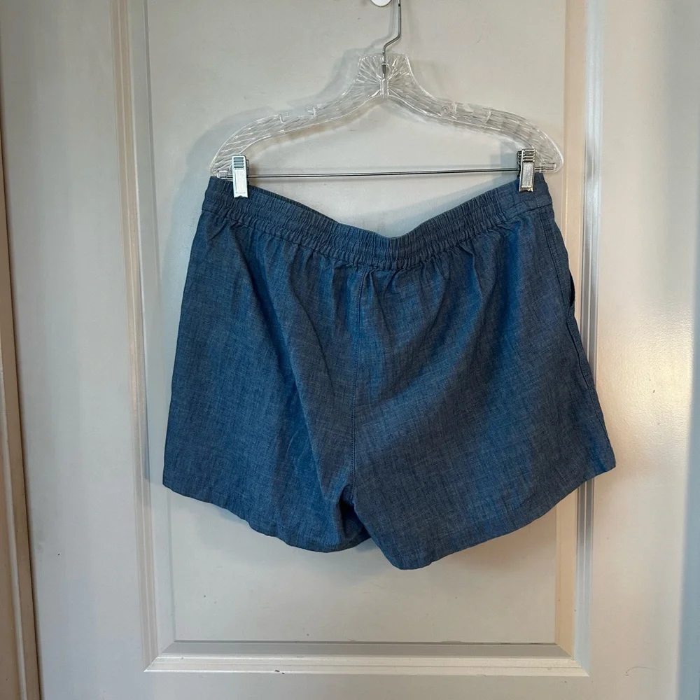 NEW J. Crew Chambray Blue Pull On Lightweight Drawstring Coastal Shorts, Large