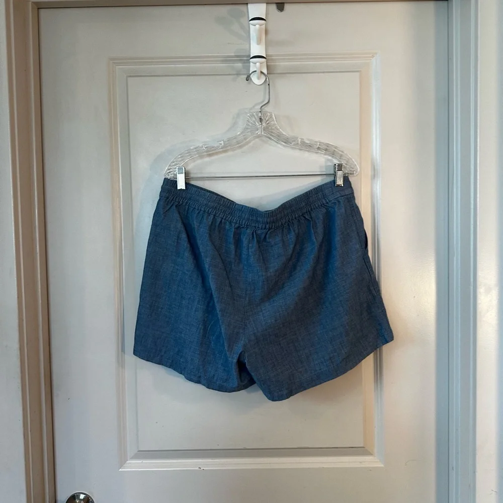 NEW J. Crew Chambray Blue Pull On Lightweight Drawstring Coastal Shorts, Large