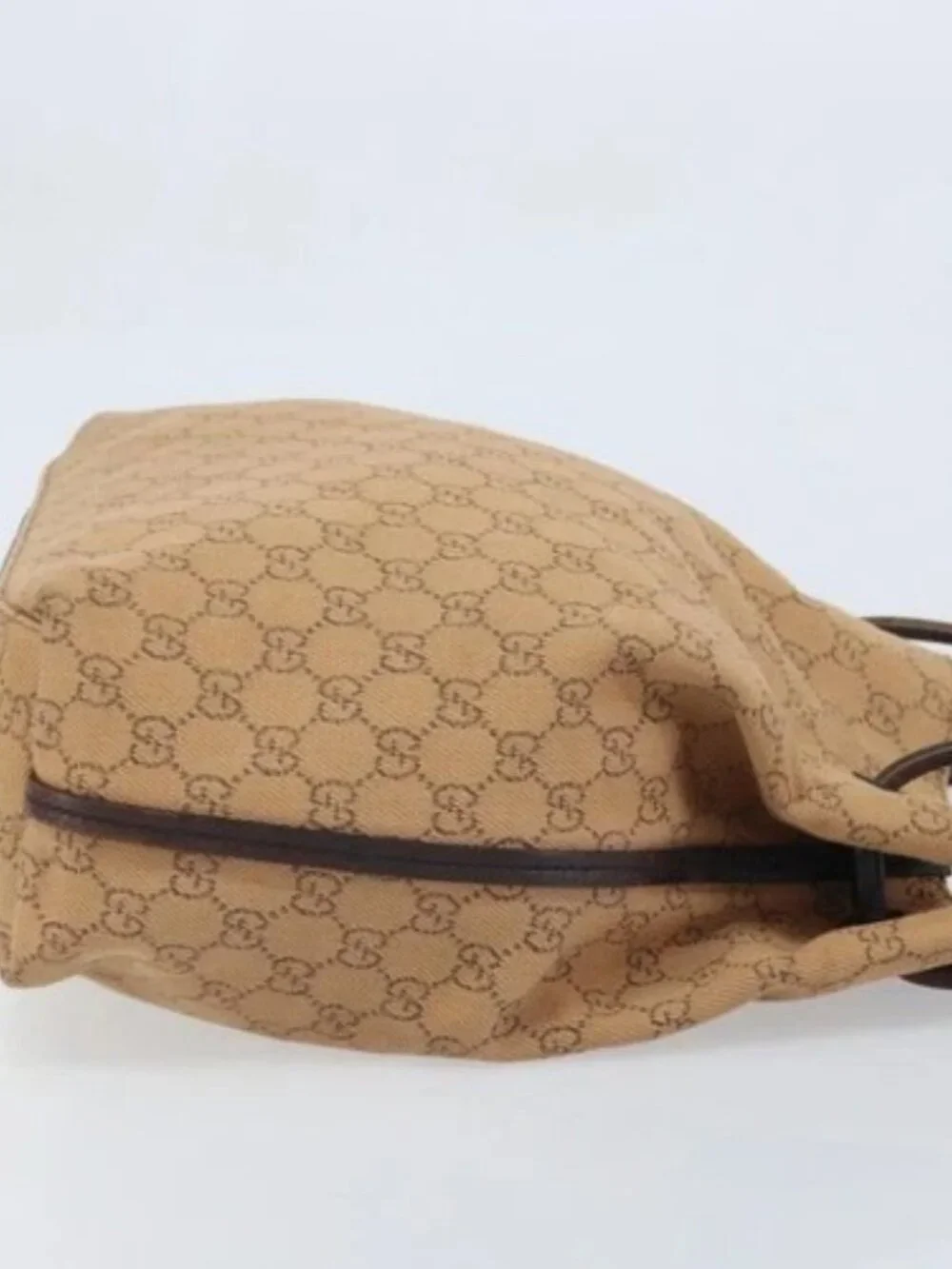 Gucci brand	gucci color	brown