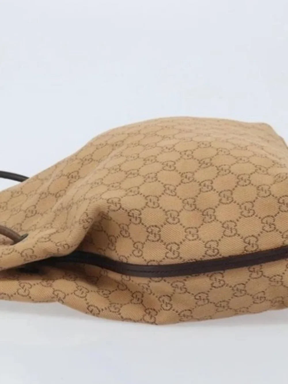 Gucci brand	gucci color	brown