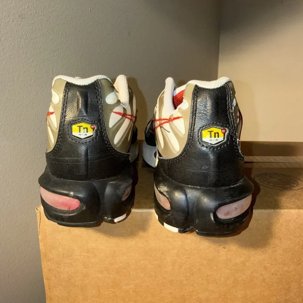 Nike Air Max Plus Script Swoosh Size 6.5Y 8 Women