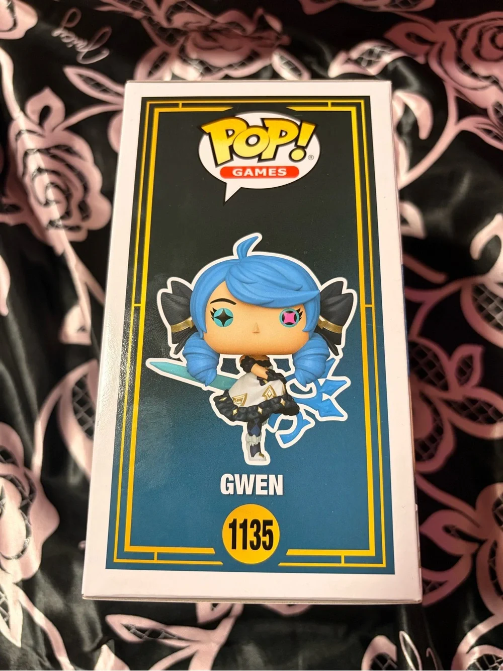 Funko Pop! Games League of Legends Gwen Box Art — Blue, Yellow