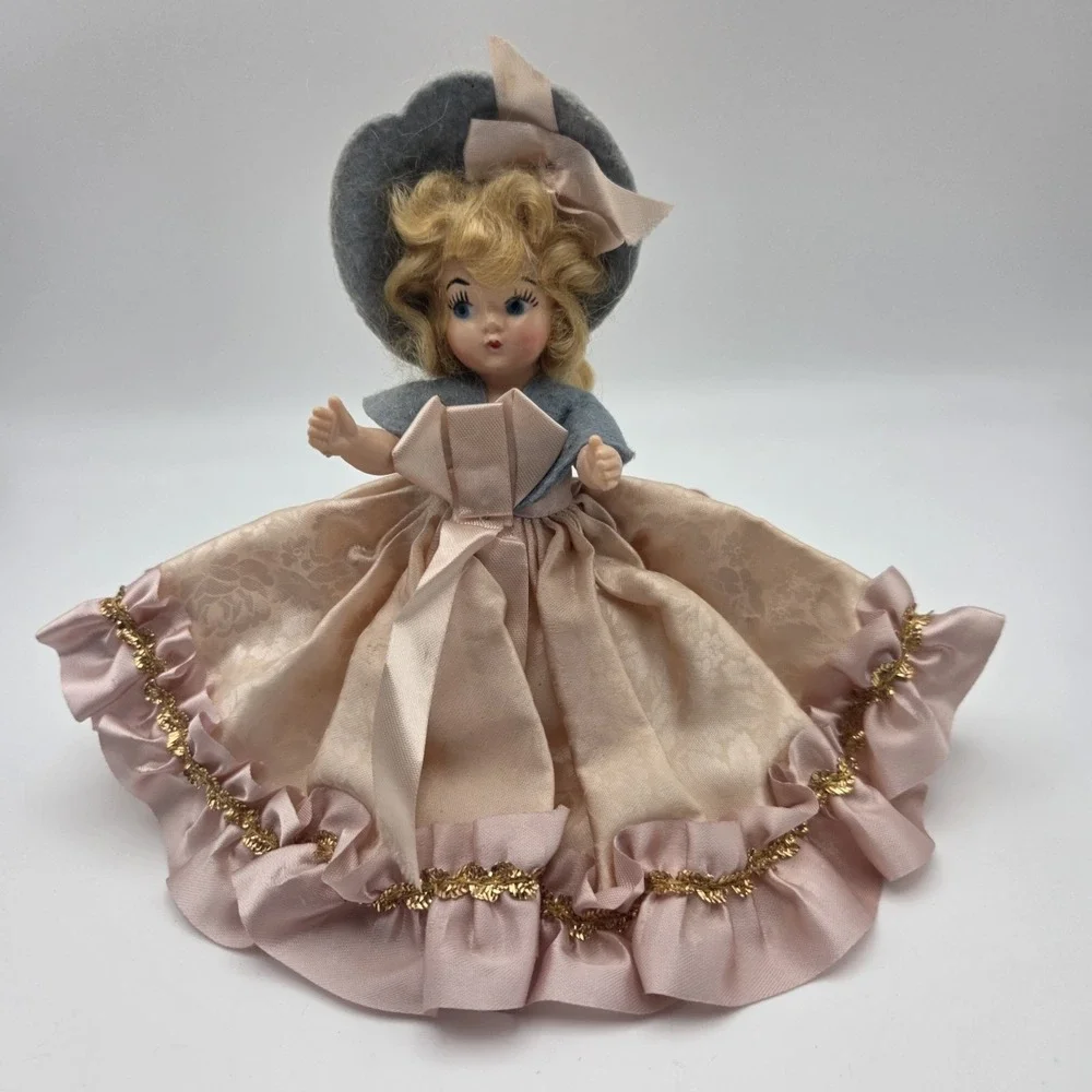 Princess Anna vintage 1940s