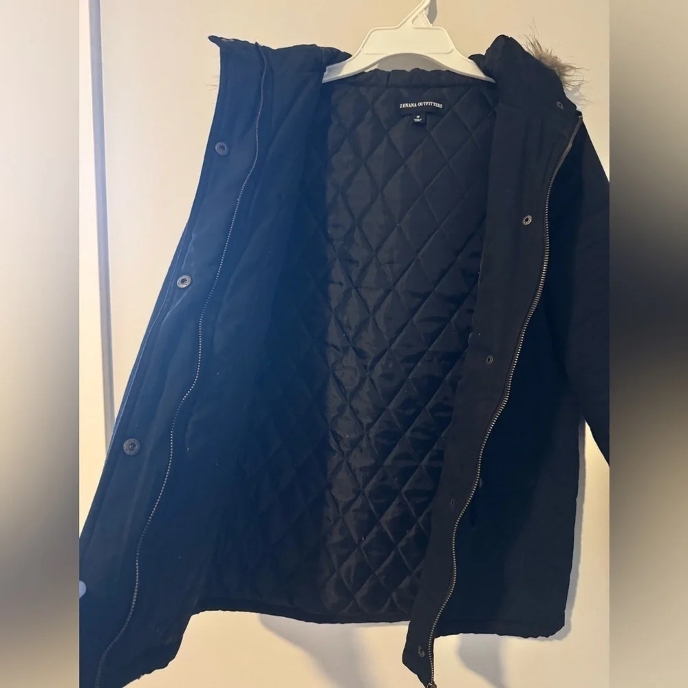 Zenana Outfitters hardware black pattern