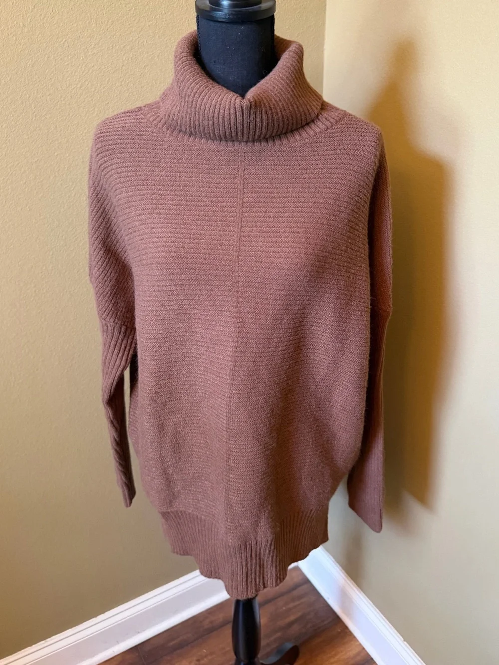 Brown Turtleneck Ribbed Sweater soft winter Medium casual dressy