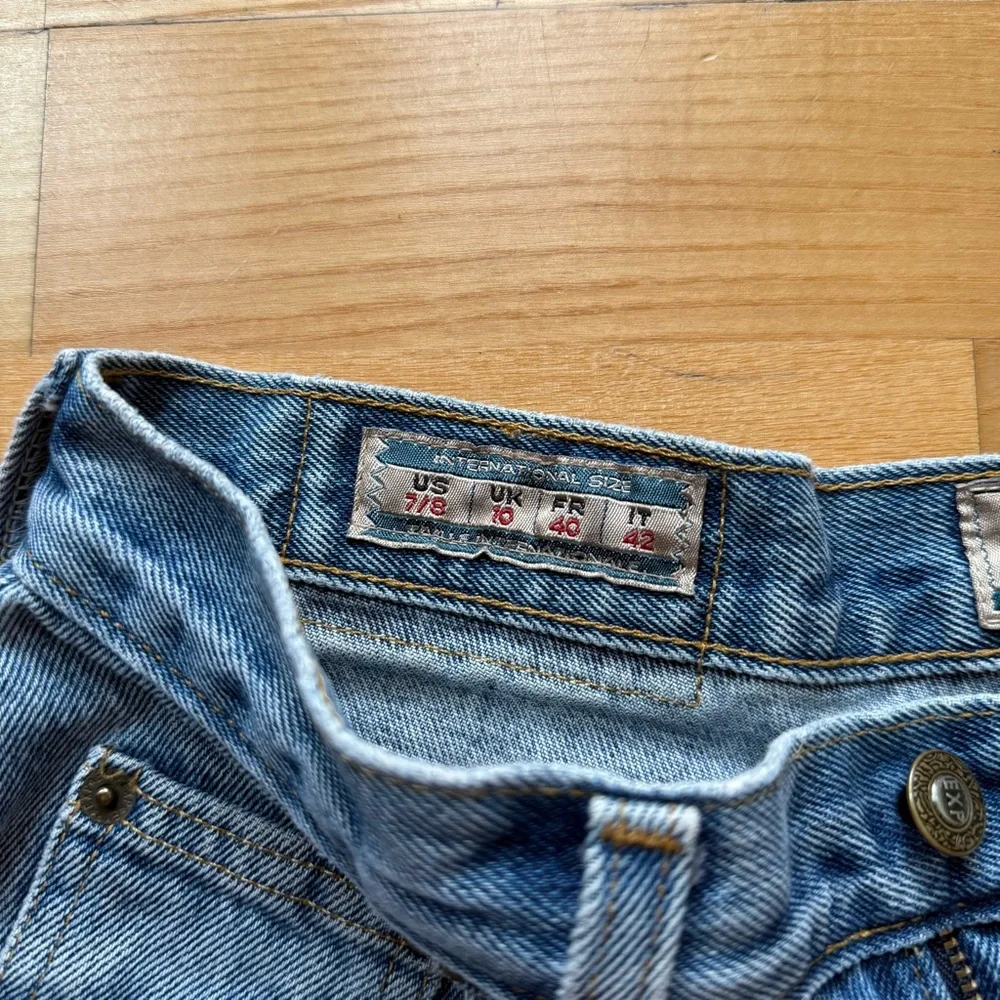 Express vintage denim