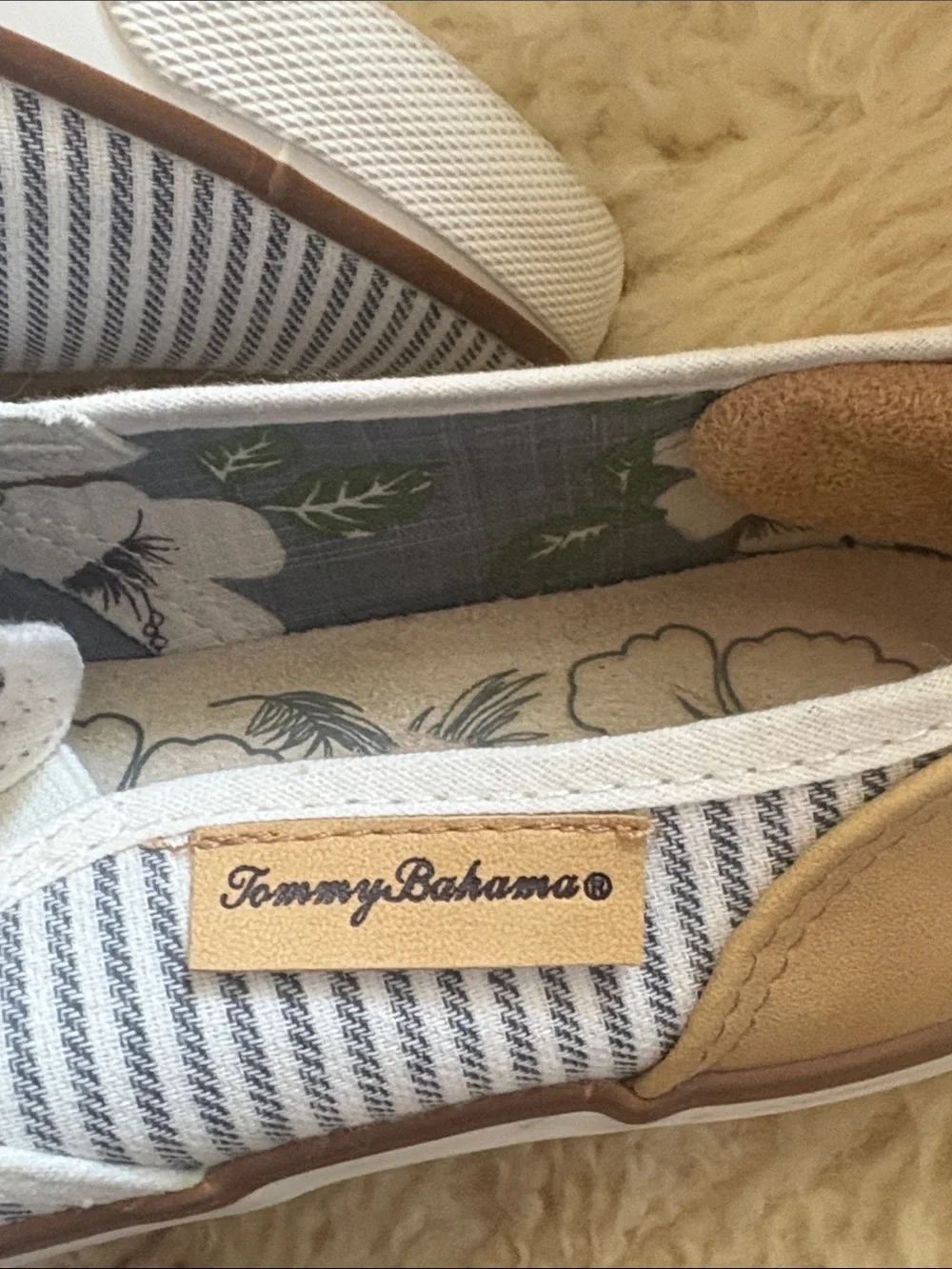 Tommy Bahama Margaritaville Striped Slip-On Loafers Nautical 9.5