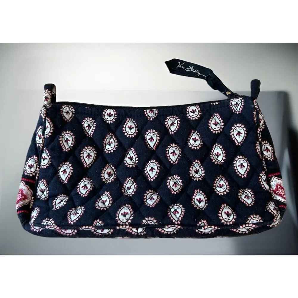 Vera Bradley fashionable pattern