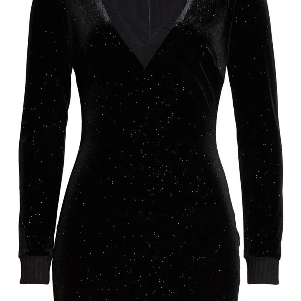 Cosmopolitan dress population