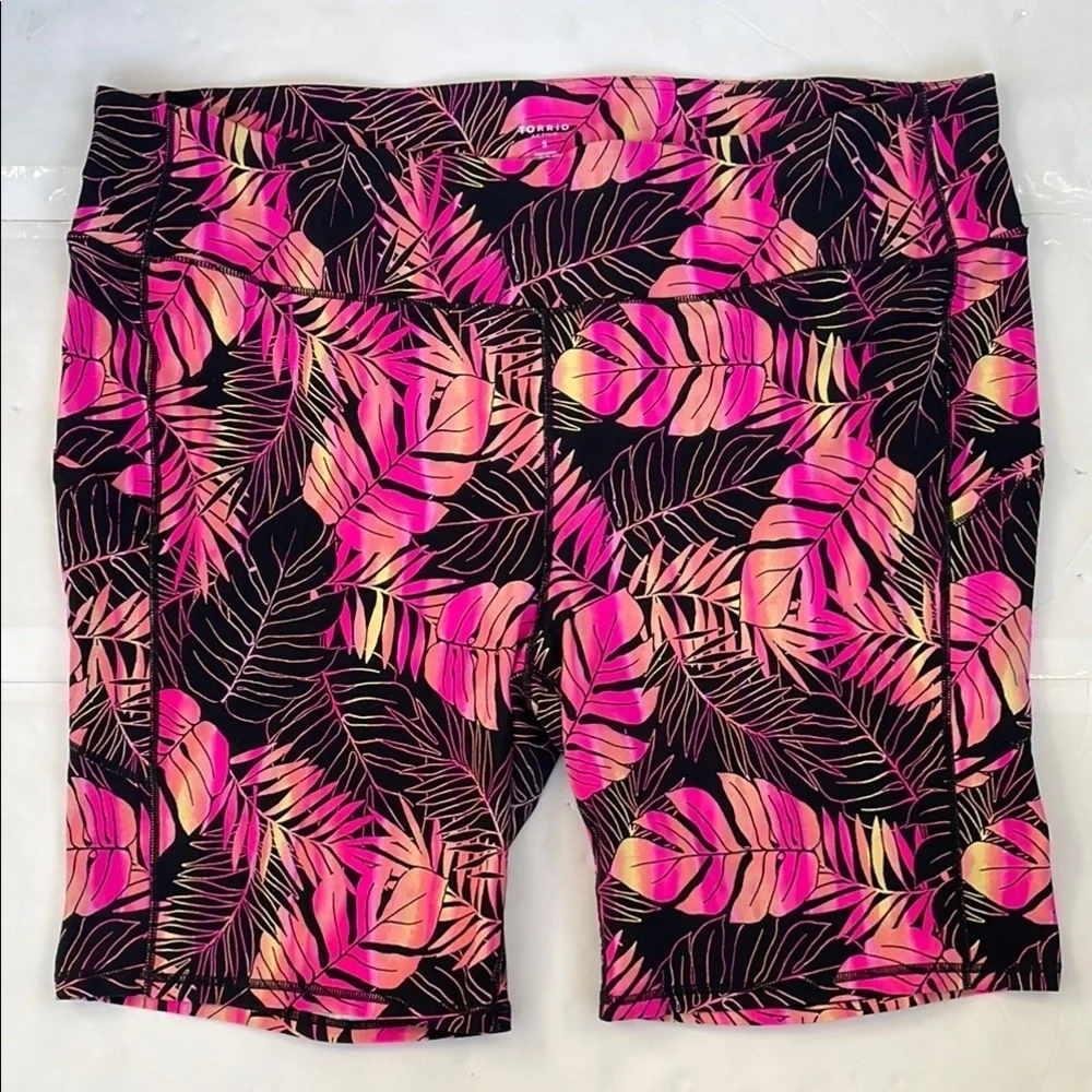 torrid excellent preowned
