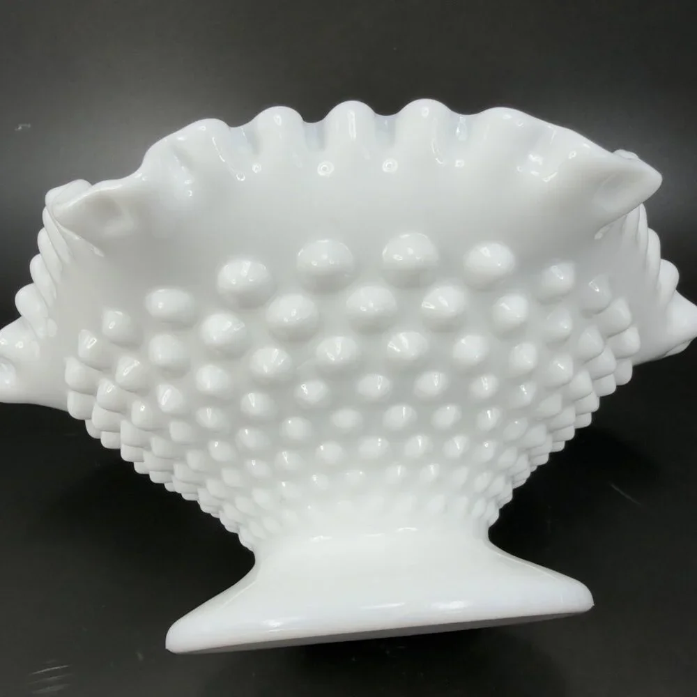 Fenton hobnail milk