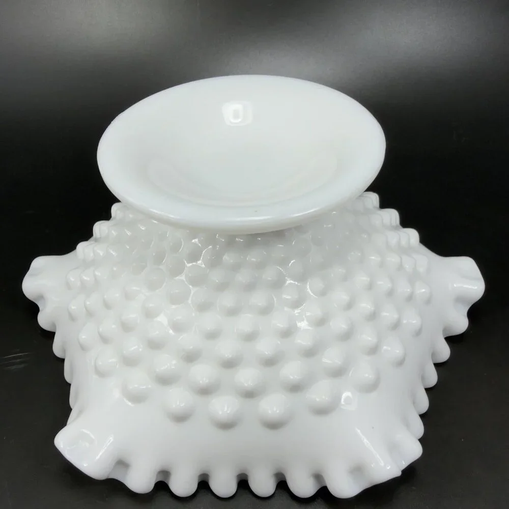 Fenton hobnail milk