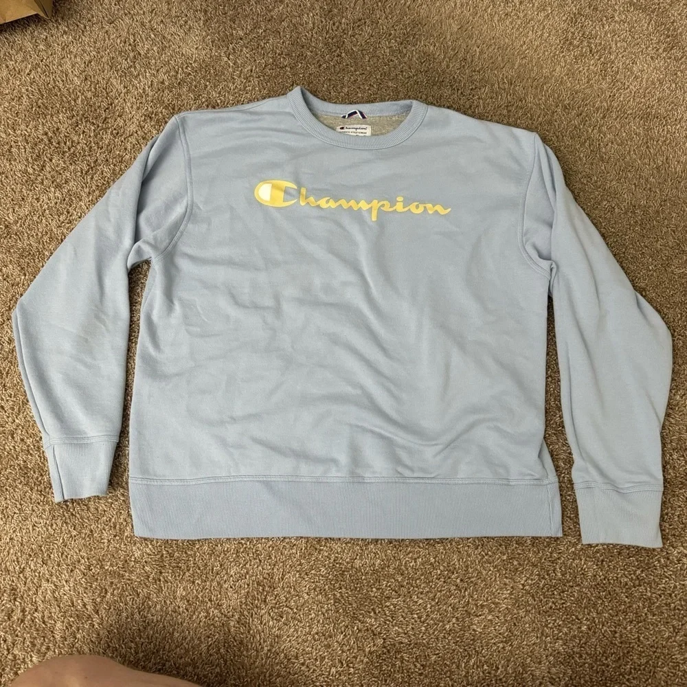 Champion Men’s Pastel Blue & Yellow Crewneck Sweater Size XL‎