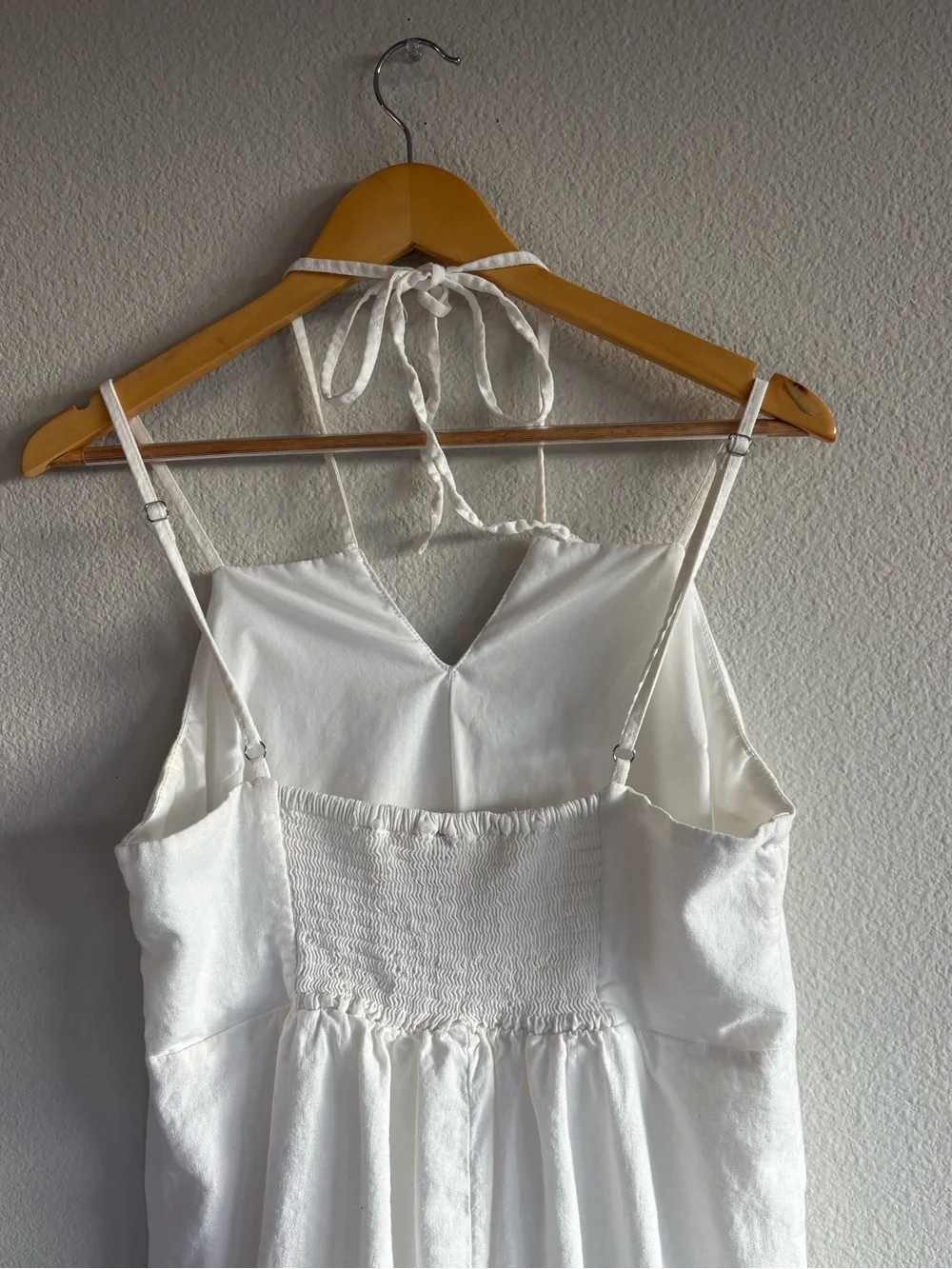 Universal Thread lightweight linen