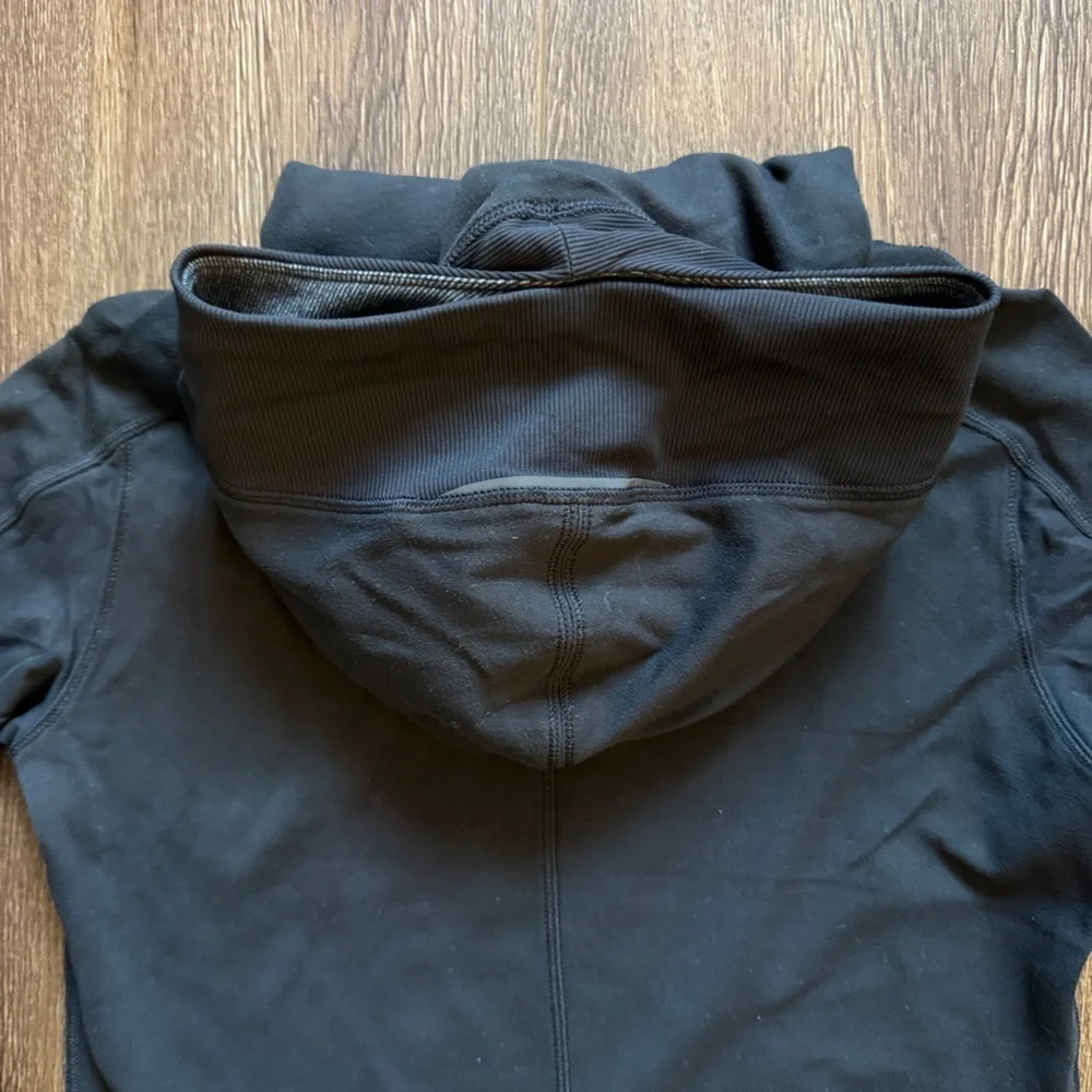 lululemon athletica very good