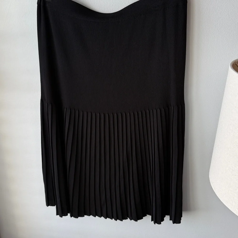 Misook smooth knit hem